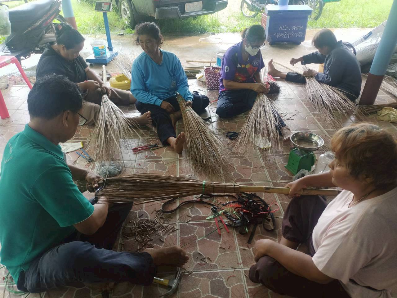 title - ส.ป.ก.ตราด จัดฝึกอบรมเกษตรกรหลักสูตรที่ 2การสร้างอาชีพในการบริหารจัดการวัสดุเหลือใช้ทางการเกษตรเพื่อเพิ่มมูลค่า เป็นมิตรกับสิ่งแวดล้อมภายใต้โครงการลดการเผาวัสดุเหลือใช้ทางการเกษตรในเขตปฏิรูปที่ดิน กิจกรรมลดการเผาวัสดุเหลือใช้ทางการเกษตรในเขตปฏิรูปที่ดิน ปีงบประมาณ พ.ศ.2569  